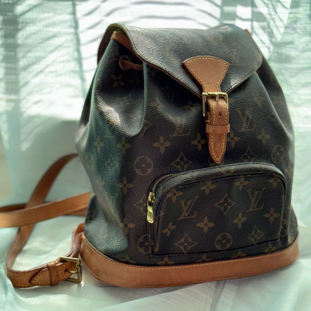 Louis Vuitton Backpack - Picture 3 of 15